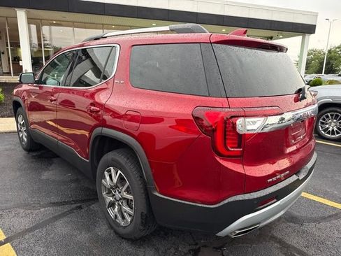Used 2022 GMC Acadia SLE w/ Driver Convenience Package FWD image 3