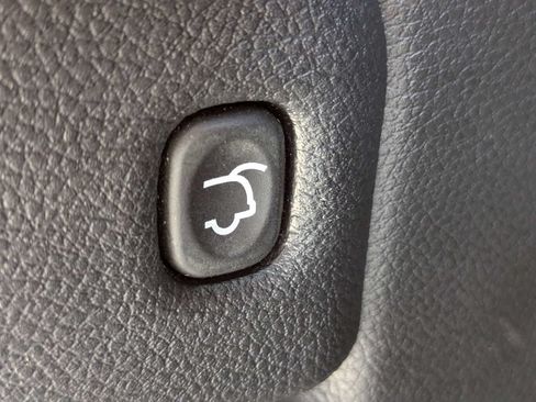 Used 2022 Jeep Grand Cherokee Laredo X RWD image 13