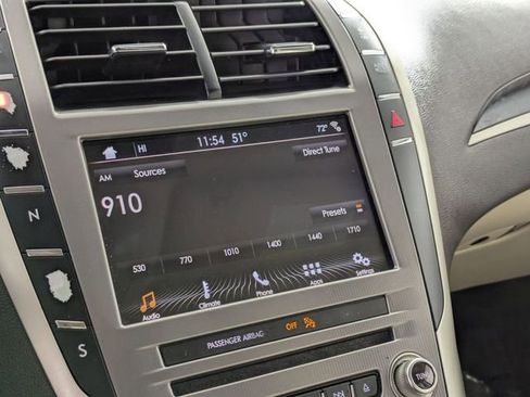 Used 2018 Lincoln MKZ Premiere FWD image 22