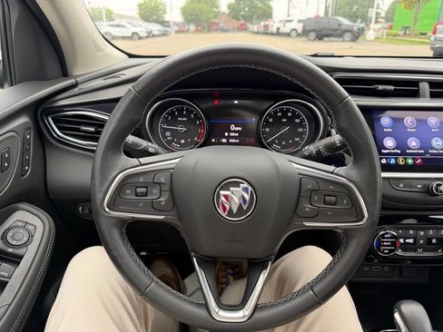 Used 2023 Buick Encore GX Essence w/ Experience Buick Package FWD image 21