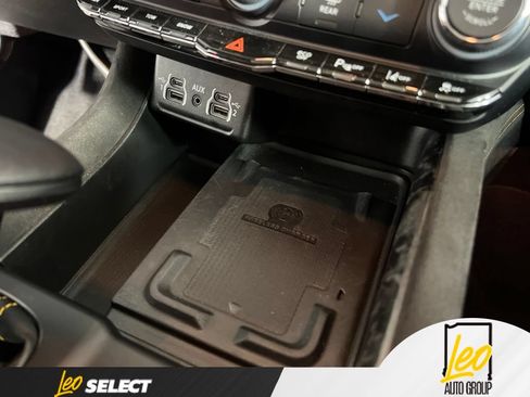 Used 2023 Dodge Durango R/T w/ Hemi Orange Plus Package AWD/4WD image 26