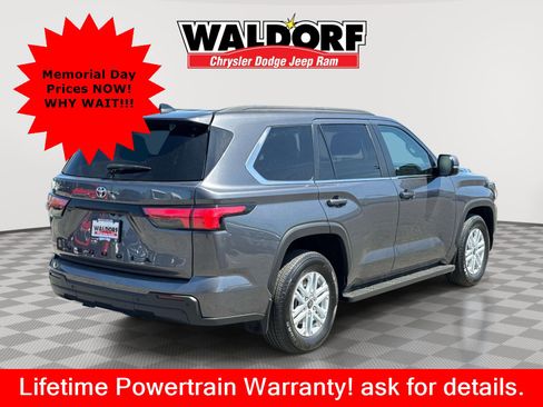 Used 2024 Toyota Sequoia SR5 w/ SR5 Premium Package AWD/4WD image 6