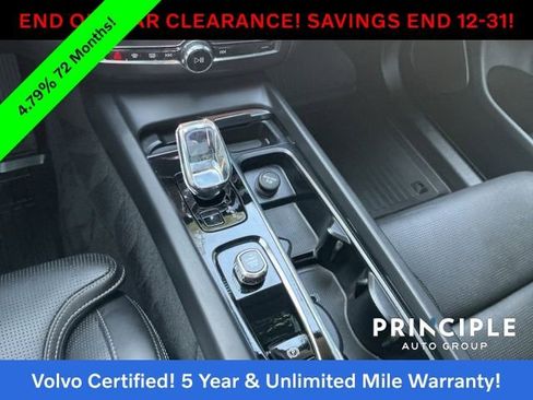 Certified 2023 Volvo XC60 B5 Ultimate w/ Protection Package Premier image 16