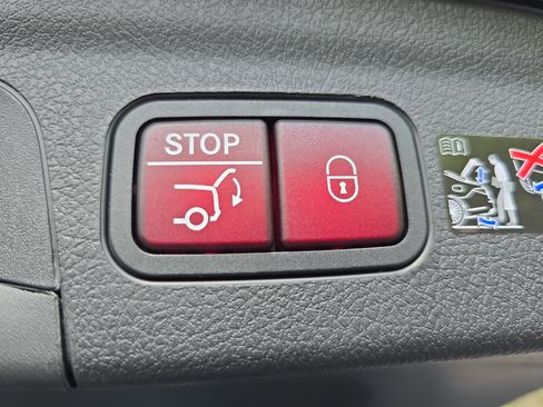 New 2026 Mercedes-Benz GLE 450 4MATIC image 13