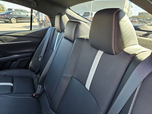 Used 2025 Toyota Camry SE image 31