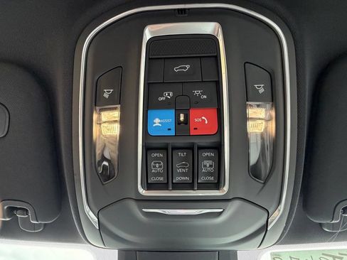 New 2026 Jeep Cherokee Limited AWD/4WD image 25