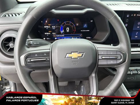 Used 2025 Chevrolet Colorado W/T RWD image 14