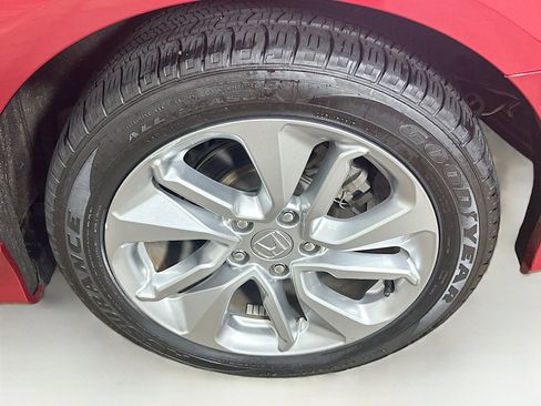 Used 2018 Honda Accord LX image 11