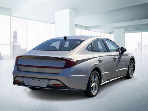Used 2023 Hyundai Sonata SE FWD image 4