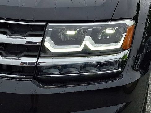 Used 2018 Volkswagen Atlas SEL Premium AWD/4WD image 9