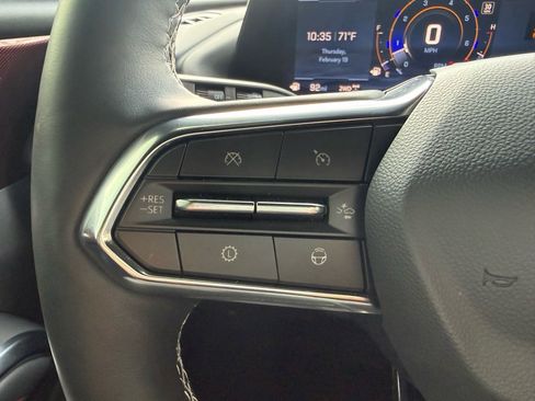 Used 2025 Chevrolet Traverse Z71 w/ Enhanced Driving Package image 23