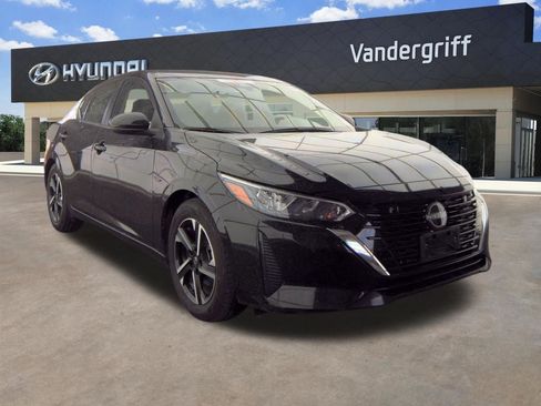 Used 2024 Nissan Sentra SV FWD image 6