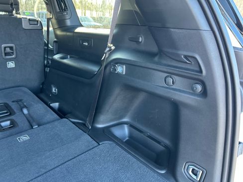 Used 2025 Jeep Grand Cherokee L Laredo w/ Luxury Tech Group I image 46