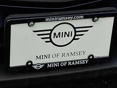 Used 2023 Kia Niro EX image 30