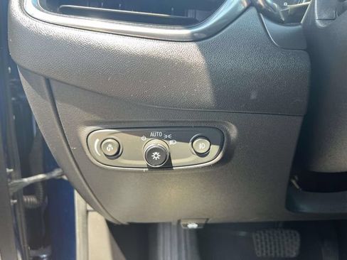 Used 2020 Chevrolet Equinox LT AWD/4WD image 22