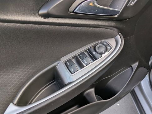 Used 2024 Chevrolet Malibu LT image 13