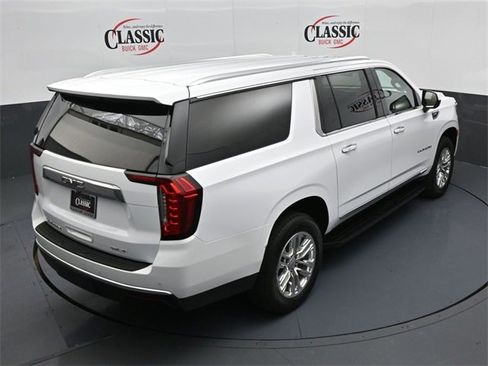 Used 2024 GMC Yukon XL SLT image 23