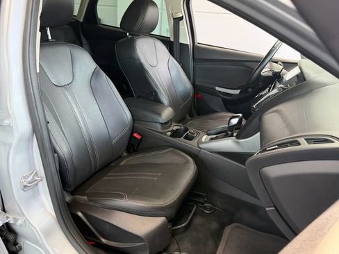 Used 2013 Ford Focus SE FWD image 14