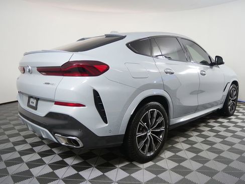 Certified 2024 BMW X6 xDrive40i w/ Executive Package image 3