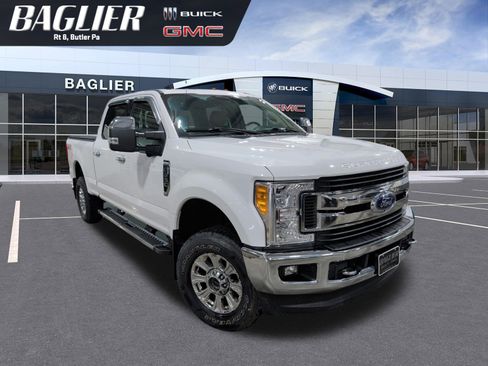 Used 2017 Ford F250 XLT w/ XLT Premium Package image 1