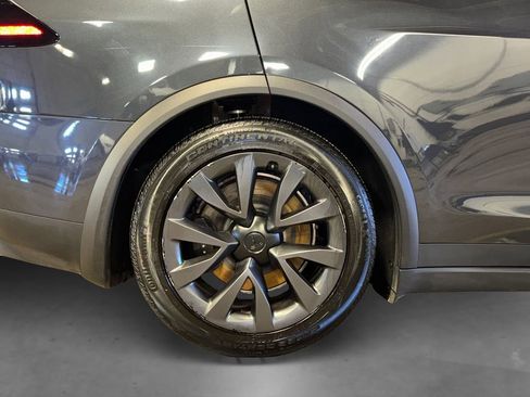 Used 2024 Tesla Model X Base image 14