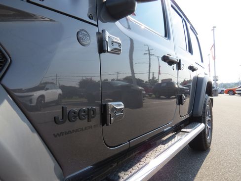 New 2025 Jeep Wrangler Sport S image 13