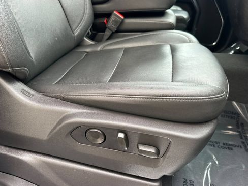 Certified 2024 GMC Sierra 1500 SLT RWD image 22