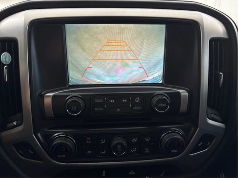 Used 2017 GMC Sierra 1500 SLE AWD/4WD image 11
