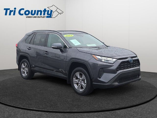 Certified 2023 Toyota RAV4 XLE w/ Convenience Package AWD/4WD image 1