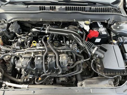 Used 2019 Ford Fusion SE image 20