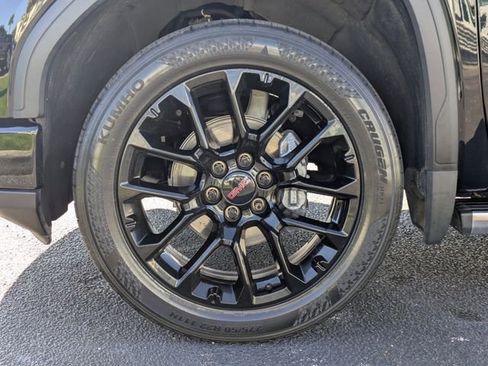 Used 2024 GMC Sierra 1500 Denali image 14