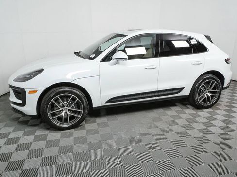 Certified 2026 Porsche Macan Turbo AWD/4WD image 2