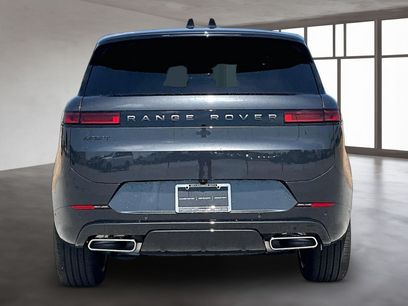 New 2026 Land Rover Range Rover Sport Dynamic SE
