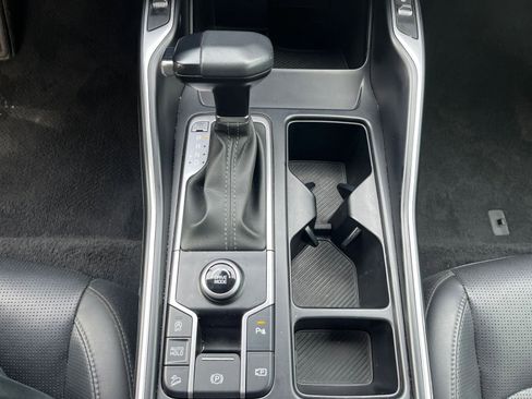 Used 2024 Kia Sorento S image 44