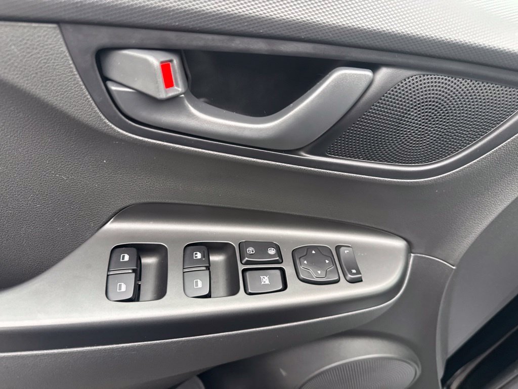 Certified 2023 Hyundai Kona SE AWD/4WD image 14