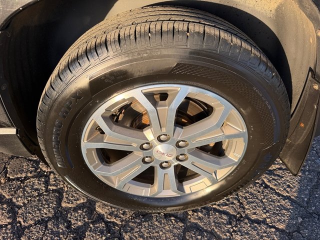 Used 2016 GMC Acadia SLT AWD/4WD image 18