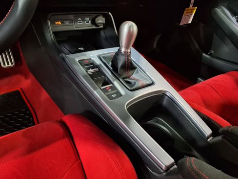 Used 2024 Honda Civic Type R image 12