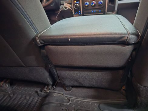 Used 2019 RAM 1500 Warlock AWD/4WD image 37