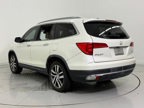 Used 2016 Honda Pilot Elite image 3