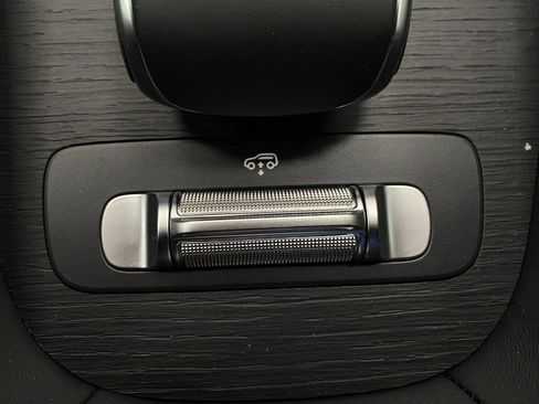 New 2026 Mercedes-Benz GLS 580 4MATIC image 31