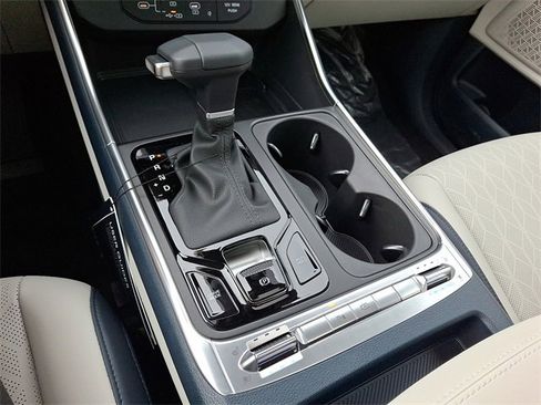 New 2026 Kia Carnival SX image 10