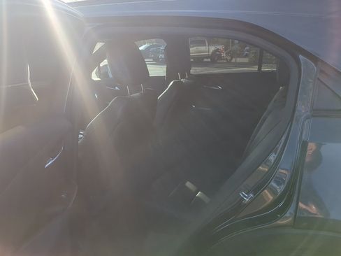 Used 2021 Cadillac XT4 Sport image 12