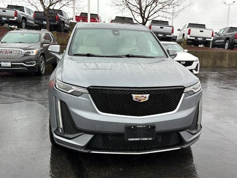 Used 2020 Cadillac XT6 Sport image 2