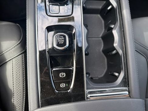 Used 2026 Volvo XC90 B6 Plus AWD/4WD image 42