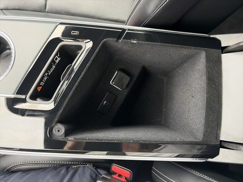 Used 2025 Cadillac Lyriq Sport w/ LPO, Floor Liner Package AWD/4WD image 31