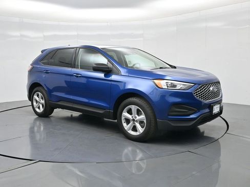 Used 2024 Ford Edge SE image 45