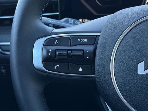 New 2025 Kia K5 EX image 28