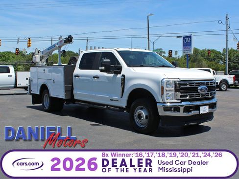 Used 2024 Ford F350 XL w/ XL Chrome Package AWD/4WD image 1