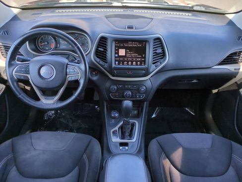 Used 2015 Jeep Cherokee Latitude w/ Comfort/Convenience Group image 14