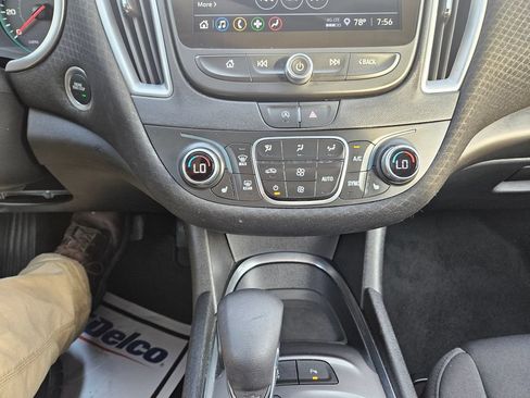 Used 2024 Chevrolet Malibu LT FWD image 16